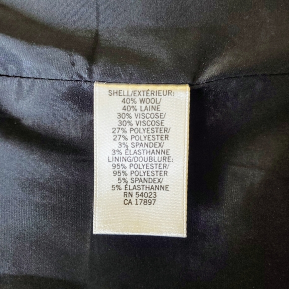 Banana Republic Gray Herringbone Knit Skirt - Picture 6 of 9